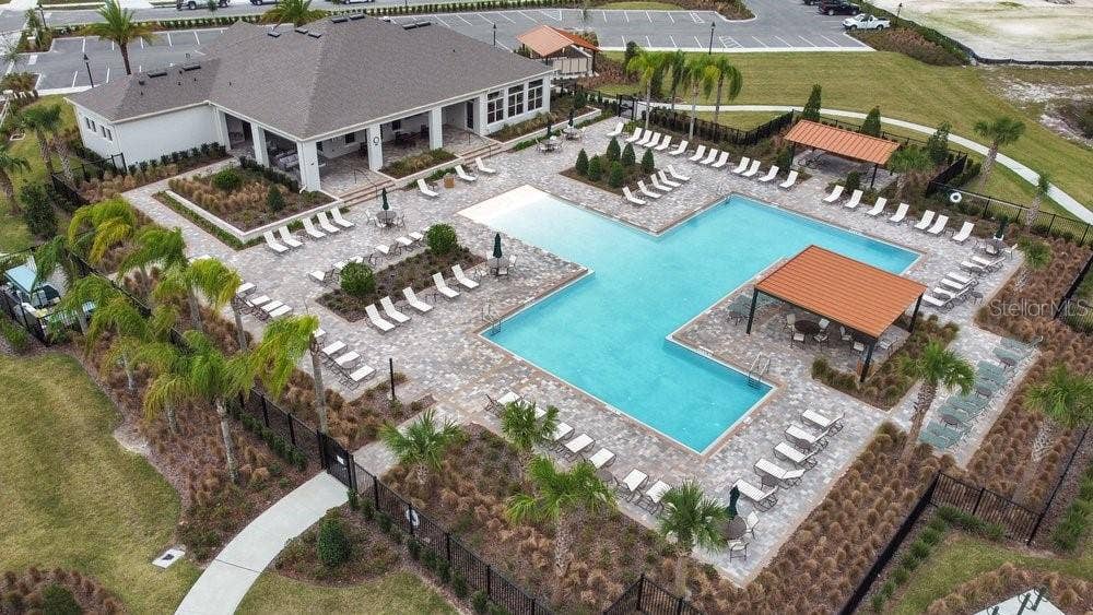 560 SHAELYN PLACE, Deland, FL 32724 560 SHAELYN PLACE, Deland, FL 32724