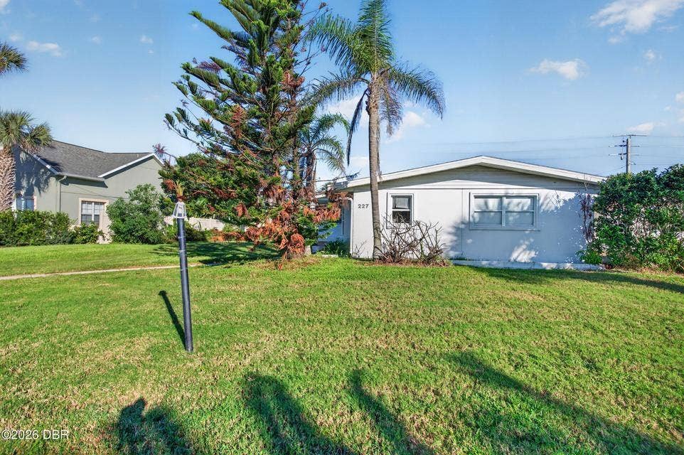 227 FAIRWAY DRIVE, Ormond Beach, FL 32176 227 FAIRWAY DRIVE, Ormond Beach, FL 32176