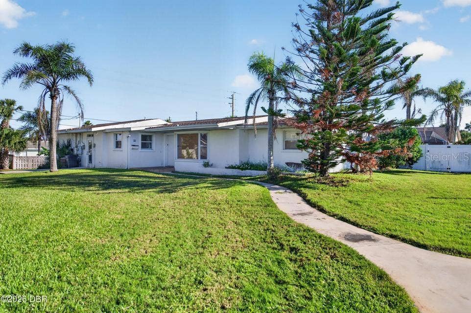 227 FAIRWAY DRIVE, Ormond Beach, FL 32176 227 FAIRWAY DRIVE, Ormond Beach, FL 32176