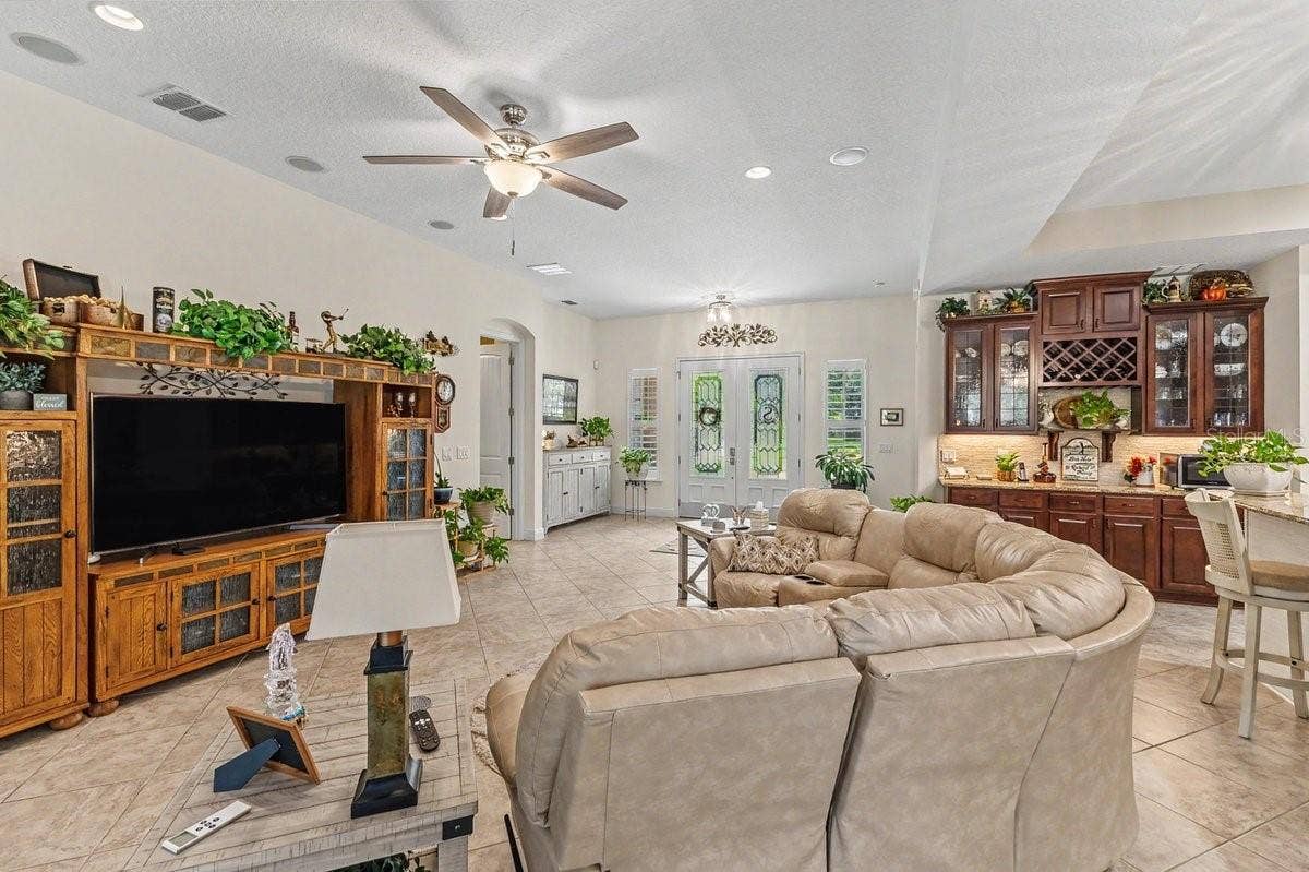 1104 N BOSTON AVENUE, Deland, FL 32724 1104 N BOSTON AVENUE, Deland, FL 32724