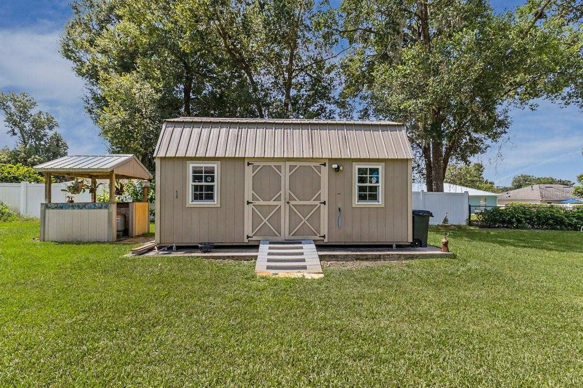1104 N BOSTON AVENUE, Deland, FL 32724 1104 N BOSTON AVENUE, Deland, FL 32724