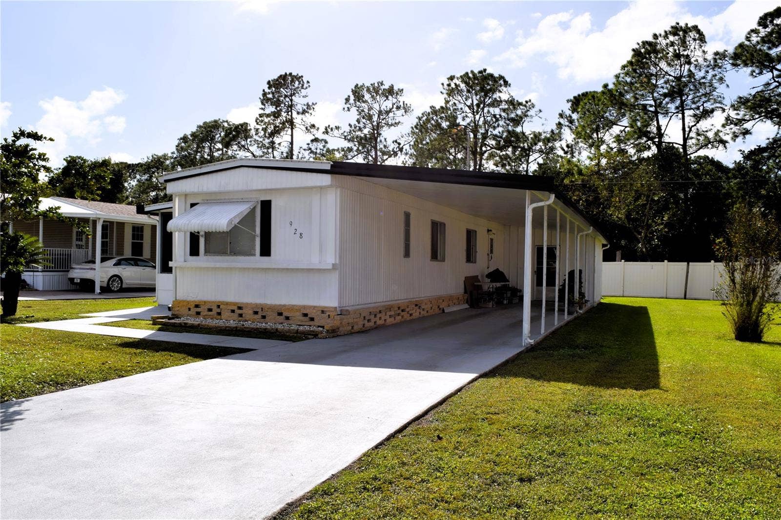 928 BLUE HERON BOULEVARD, Osteen, FL 32764 928 BLUE HERON BOULEVARD, Osteen, FL 32764