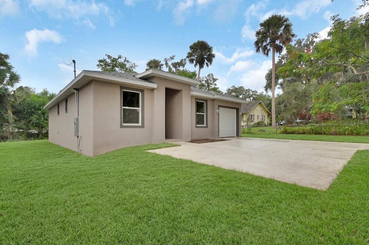 114 S GROVE STREET, Deland, FL 32724
