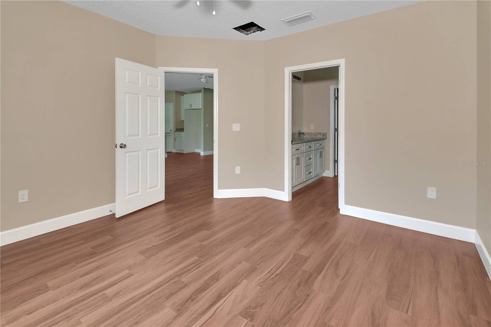 114 S GROVE STREET, Deland, FL 32724