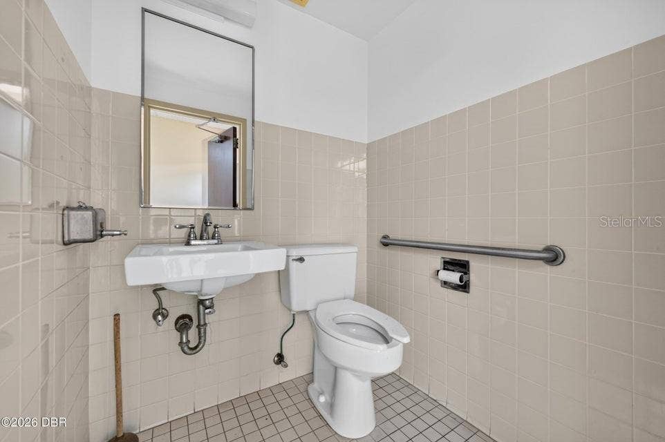 802 STERTHAUS DRIVE, #B, Ormond Beach, FL 32174 802 STERTHAUS DRIVE, #B, Ormond Beach, FL 32174