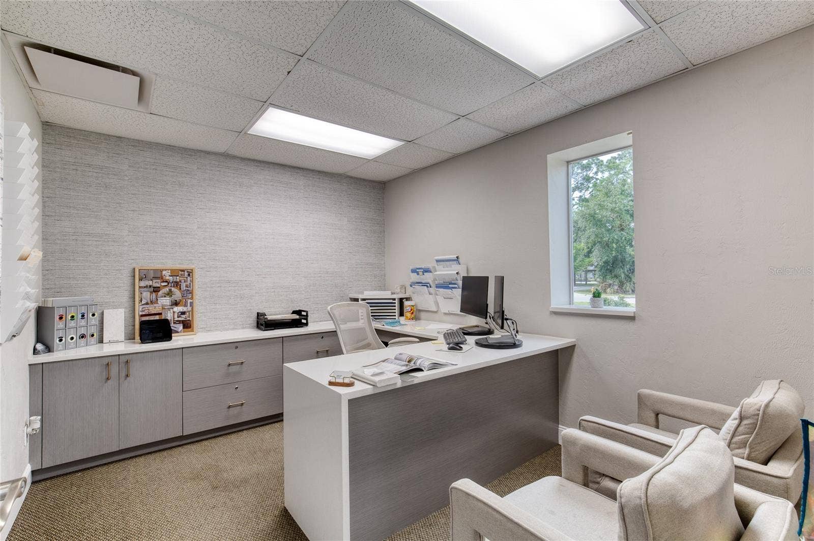 4 & 6 AVIATOR WAY, Ormond Beach, FL 32174 Stoneworks Offices