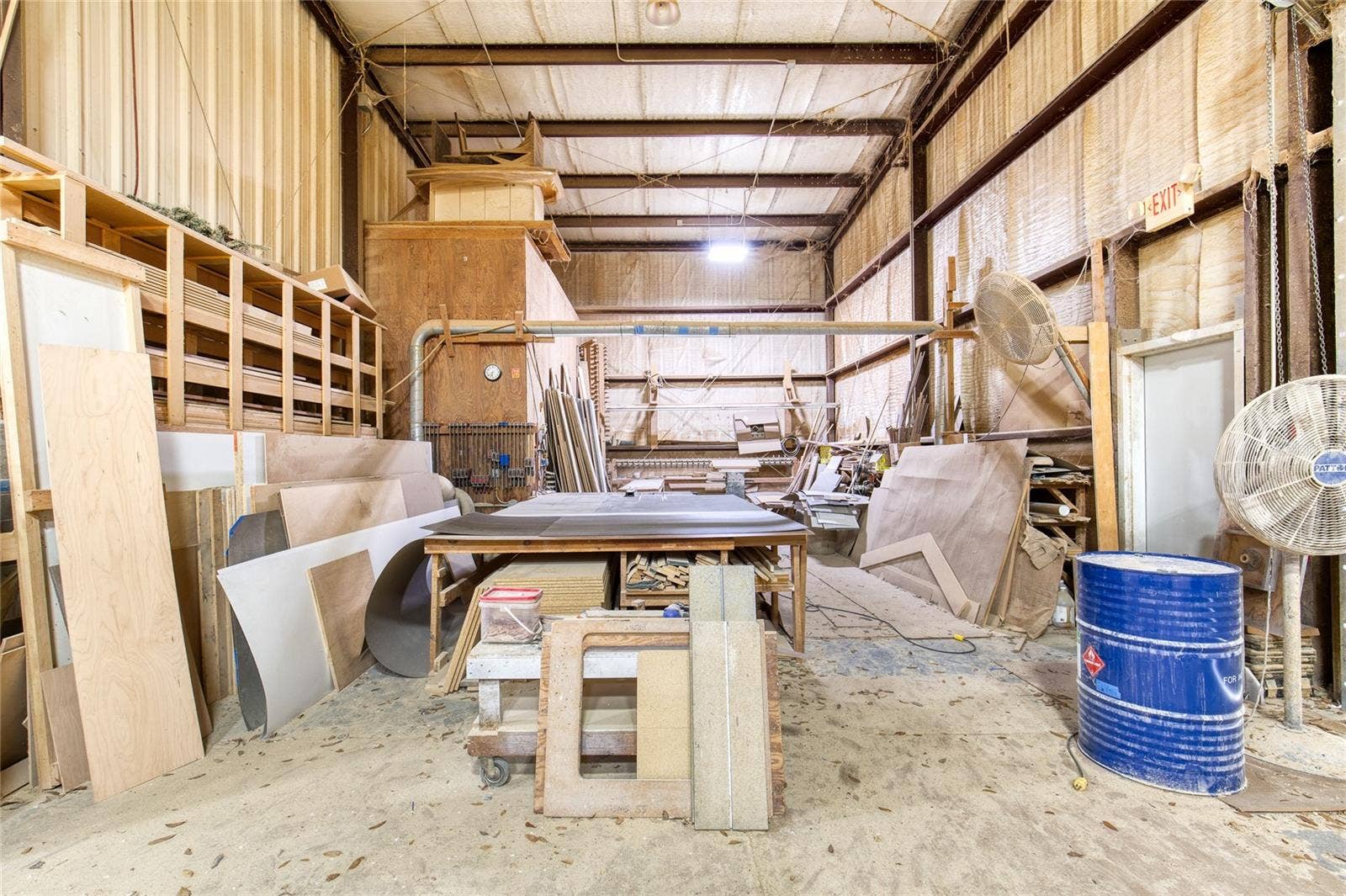 4 & 6 AVIATOR WAY, Ormond Beach, FL 32174 Cabinetry Glue Dept