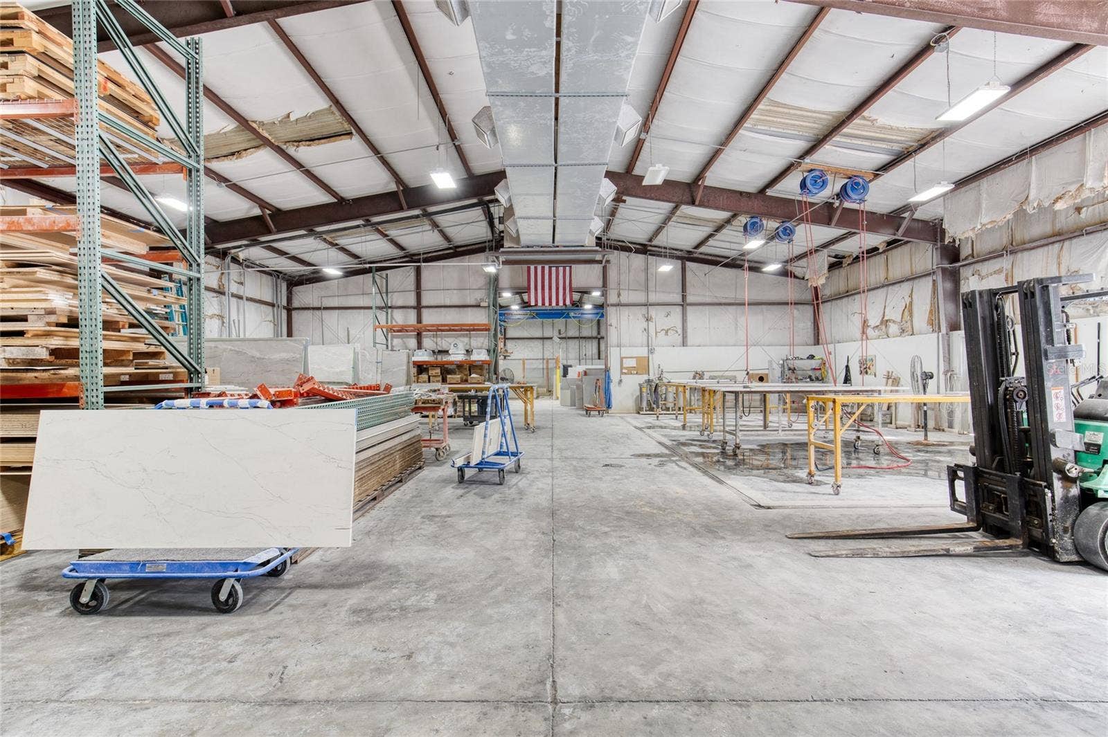 4 & 6 AVIATOR WAY, Ormond Beach, FL 32174 Stoneworks Warehouse