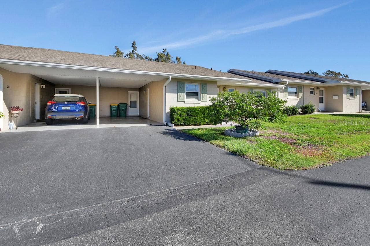 205 ELMWOOD AVENUE, #220, Deland, FL 32724 205 ELMWOOD AVENUE, #220, Deland, FL 32724