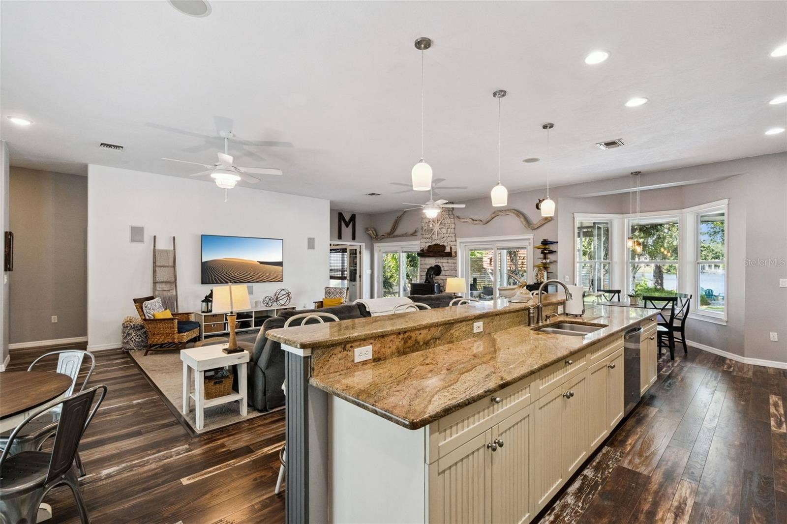 104 SMITHSON DRIVE, Oviedo, FL 32765