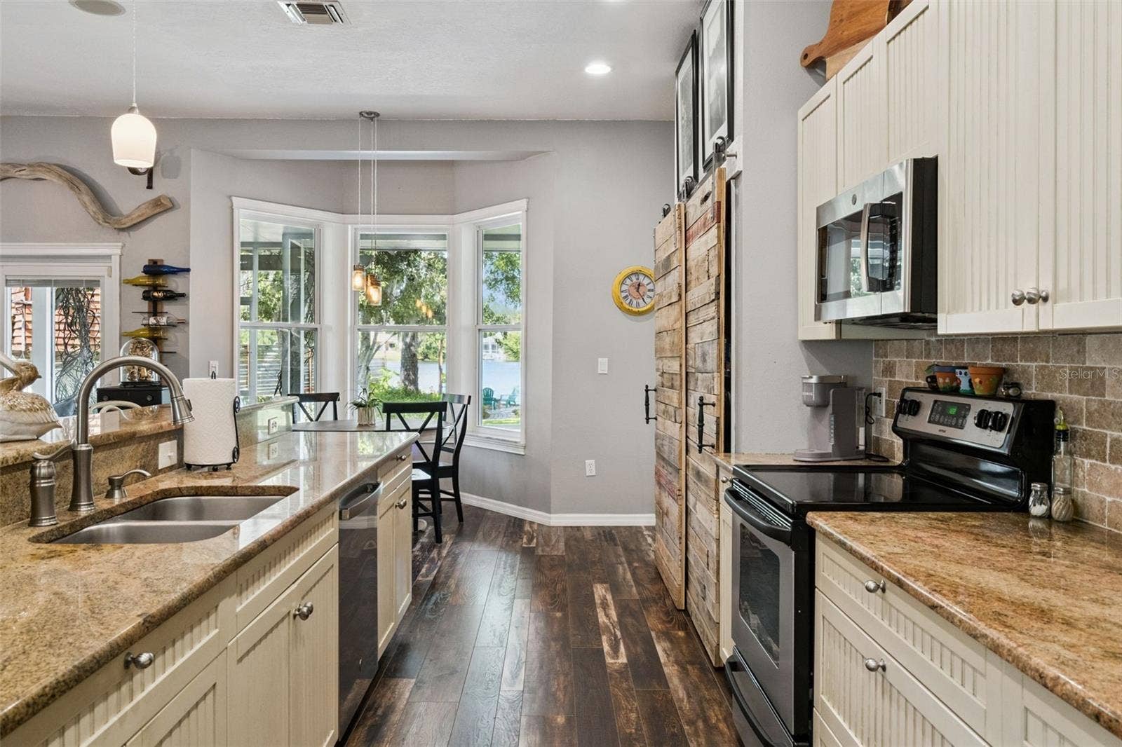 104 SMITHSON DRIVE, Oviedo, FL 32765