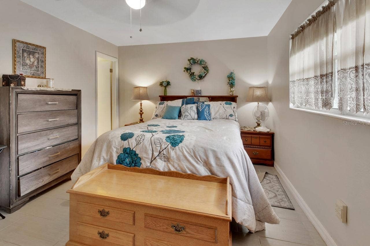 713 E MICHIGAN AVENUE, #B, Deland, FL 32724 713 E MICHIGAN AVENUE, #B, Deland, FL 32724