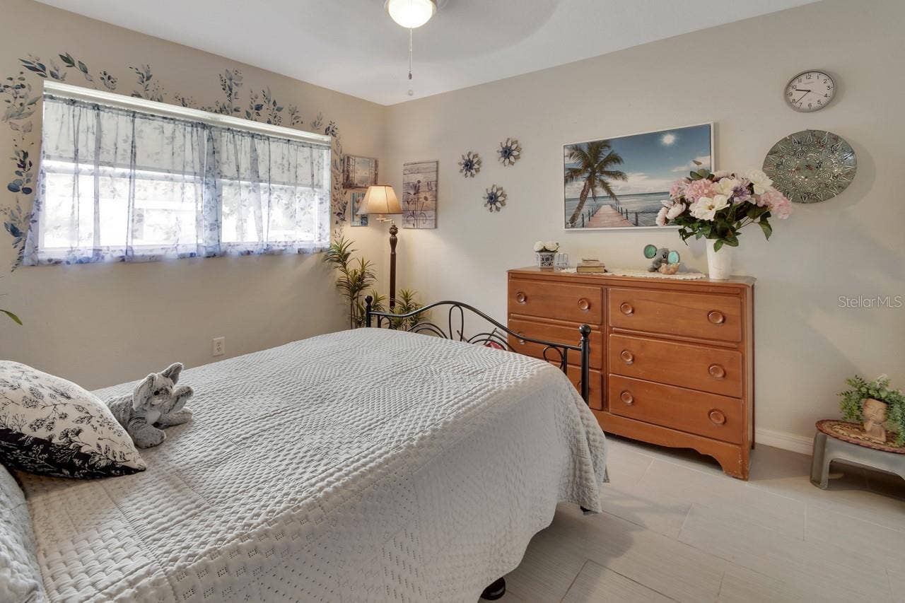 713 E MICHIGAN AVENUE, #B, Deland, FL 32724 713 E MICHIGAN AVENUE, #B, Deland, FL 32724