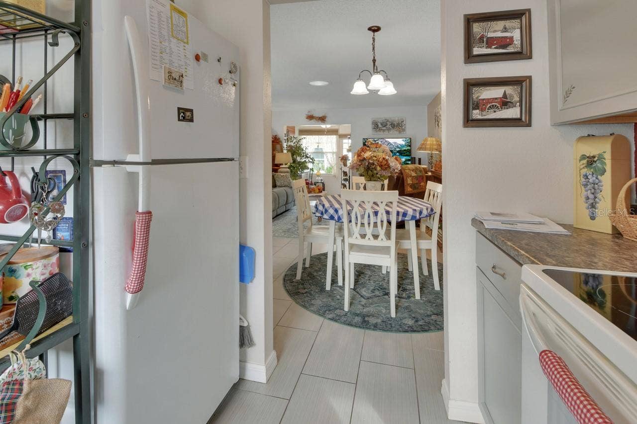 713 E MICHIGAN AVENUE, #B, Deland, FL 32724 713 E MICHIGAN AVENUE, #B, Deland, FL 32724
