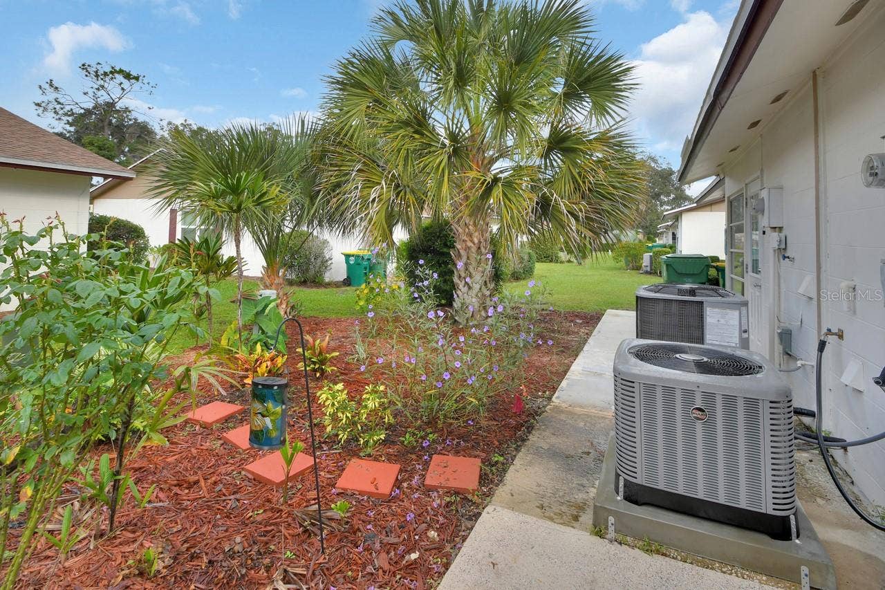 713 E MICHIGAN AVENUE, #B, Deland, FL 32724 713 E MICHIGAN AVENUE, #B, Deland, FL 32724