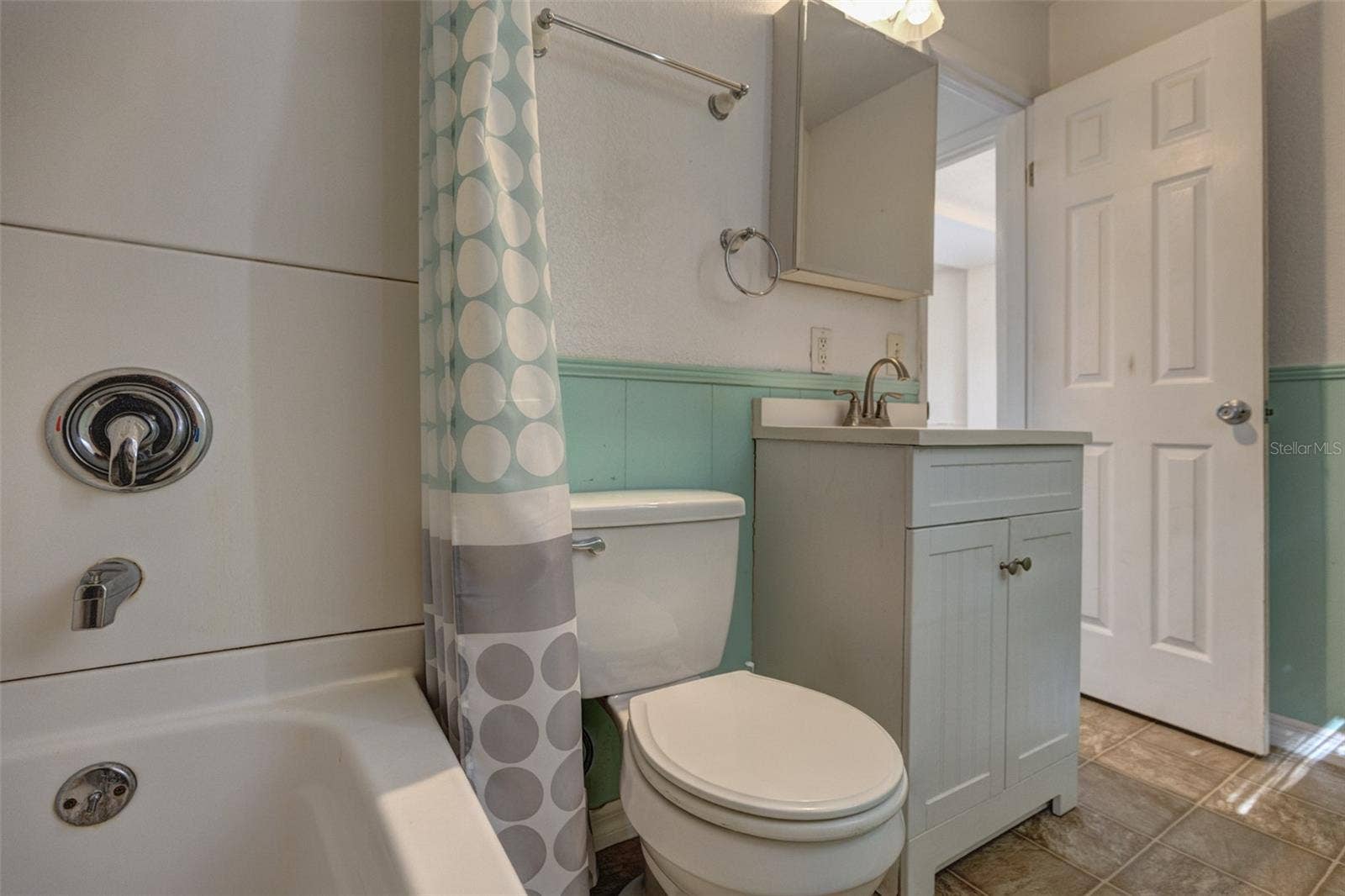 1950 9TH AVENUE, Deland, FL 32724 1950 9TH AVENUE, Deland, FL 32724