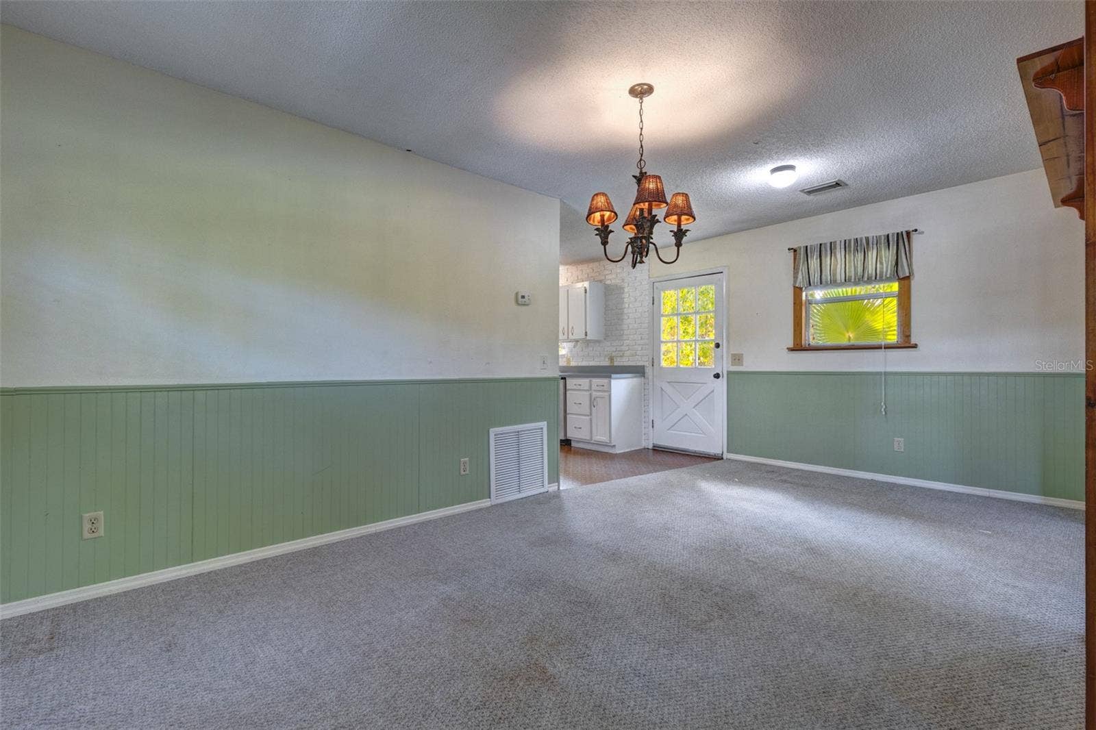 1950 9TH AVENUE, Deland, FL 32724 1950 9TH AVENUE, Deland, FL 32724