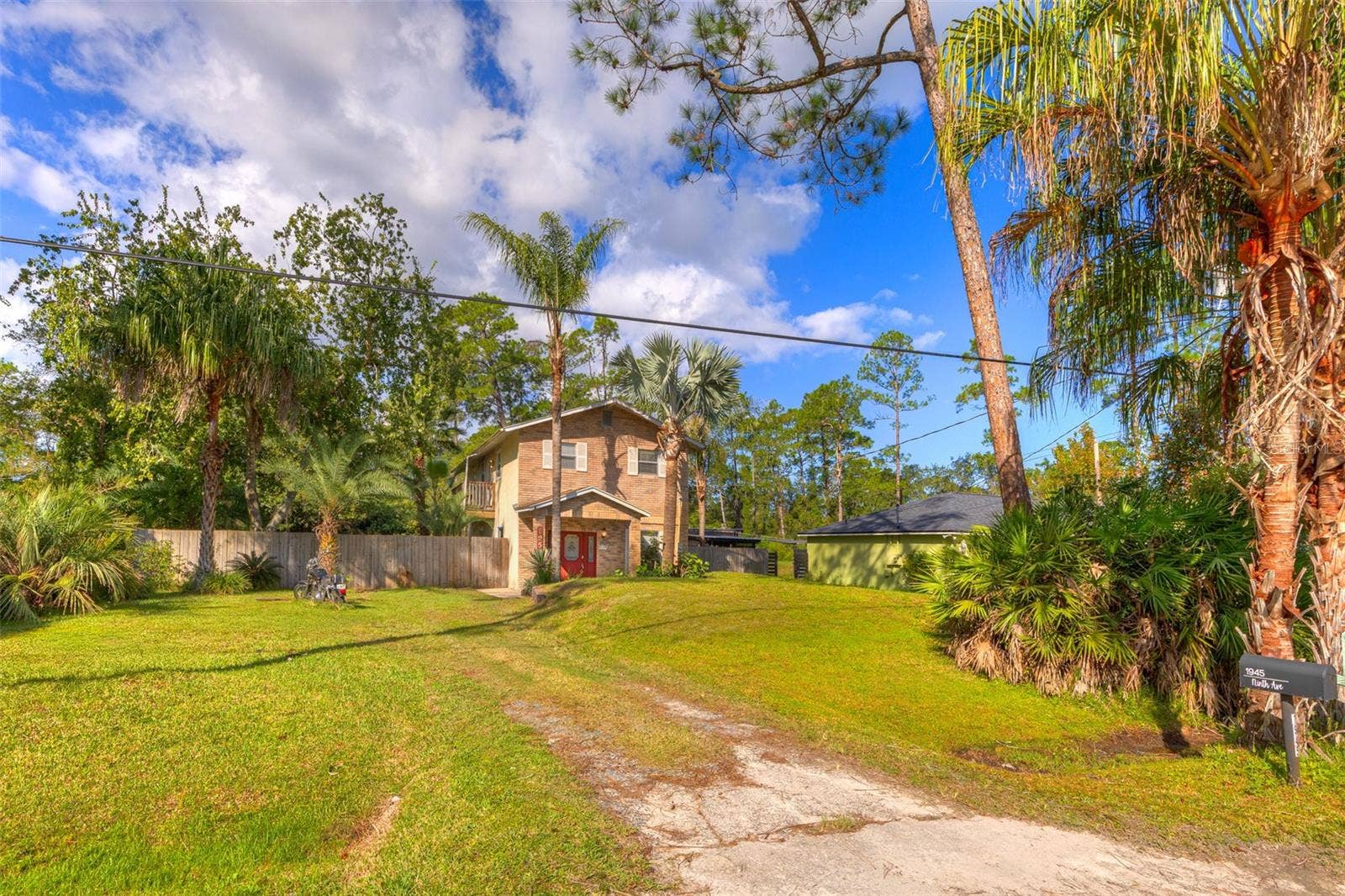 1950 9TH AVENUE, Deland, FL 32724 1950 9TH AVENUE, Deland, FL 32724