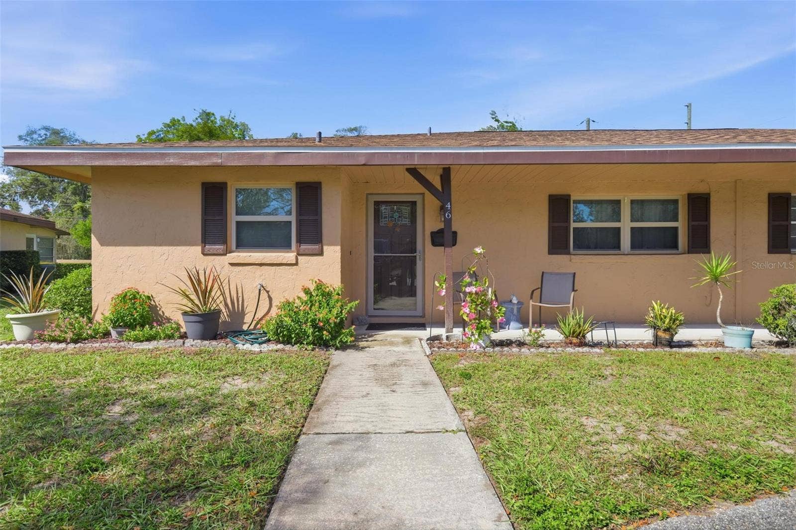 46 VILLA VILLAR COURT, #460, Deland, FL 32724 Welcome to 46 Villa Villar!