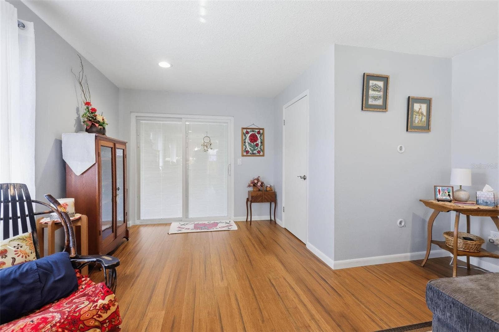 46 VILLA VILLAR COURT, #460, Deland, FL 32724 Sliding door with blinds inserts