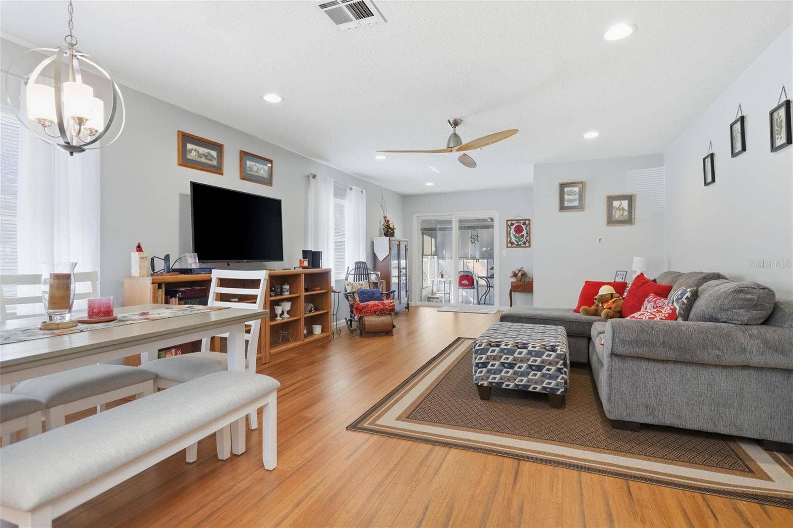 46 VILLA VILLAR COURT, #460, Deland, FL 32724 Living area with lots of natural light!