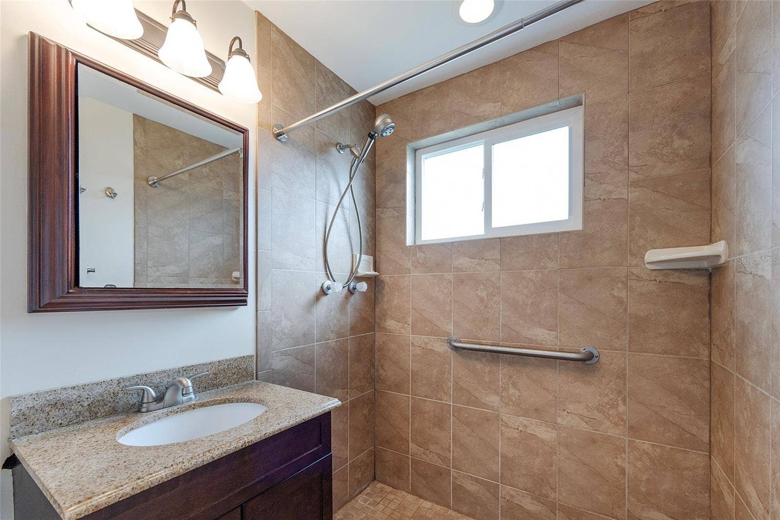 3105 LA PALOMA AVENUE, Daytona Beach, FL 32118 3105 LA PALOMA AVENUE, Daytona Beach, FL 32118