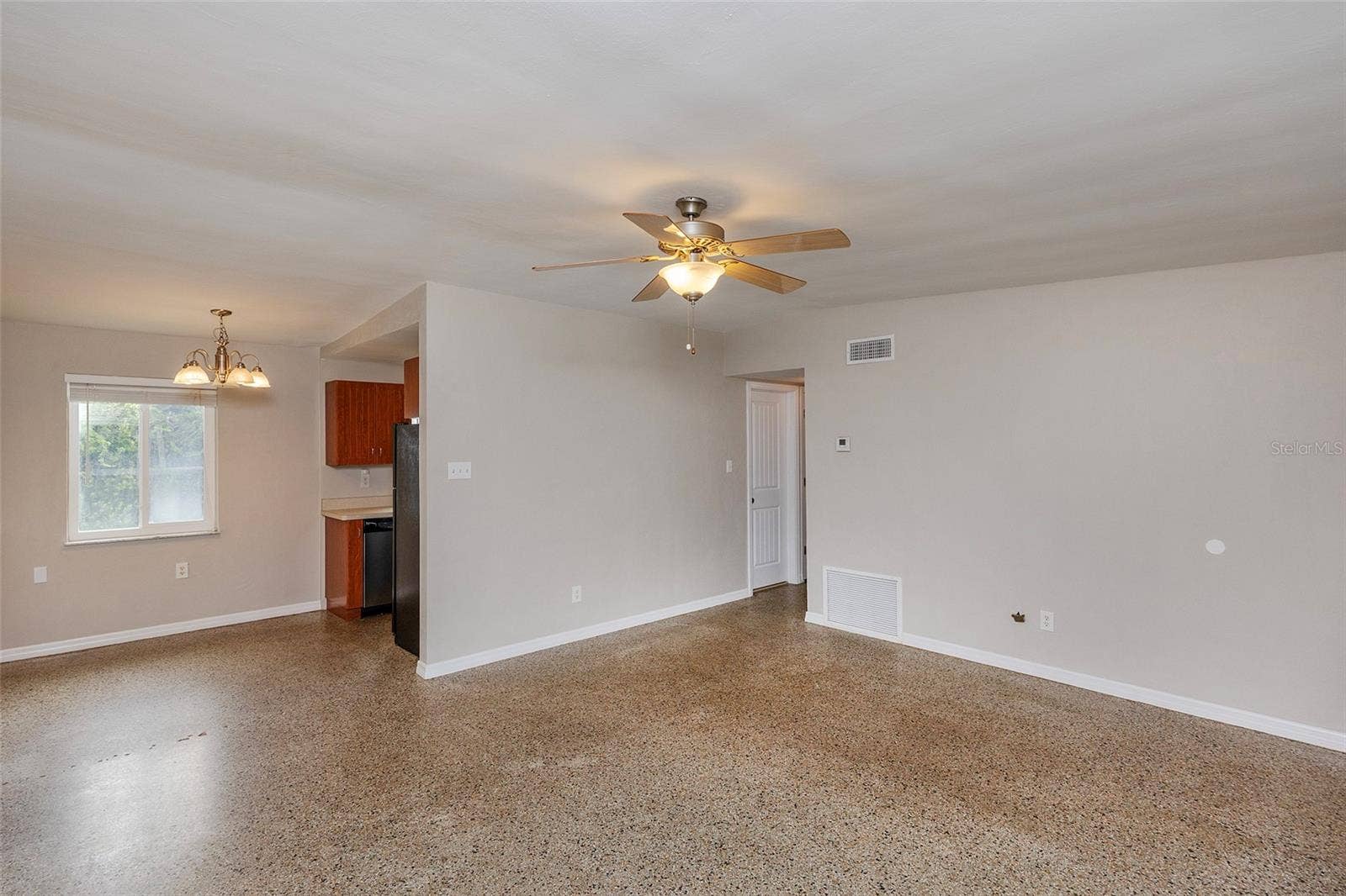 3105 LA PALOMA AVENUE, Daytona Beach, FL 32118 3105 LA PALOMA AVENUE, Daytona Beach, FL 32118