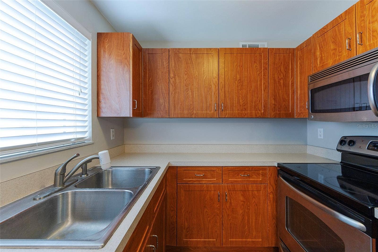 3105 LA PALOMA AVENUE, Daytona Beach, FL 32118 3105 LA PALOMA AVENUE, Daytona Beach, FL 32118