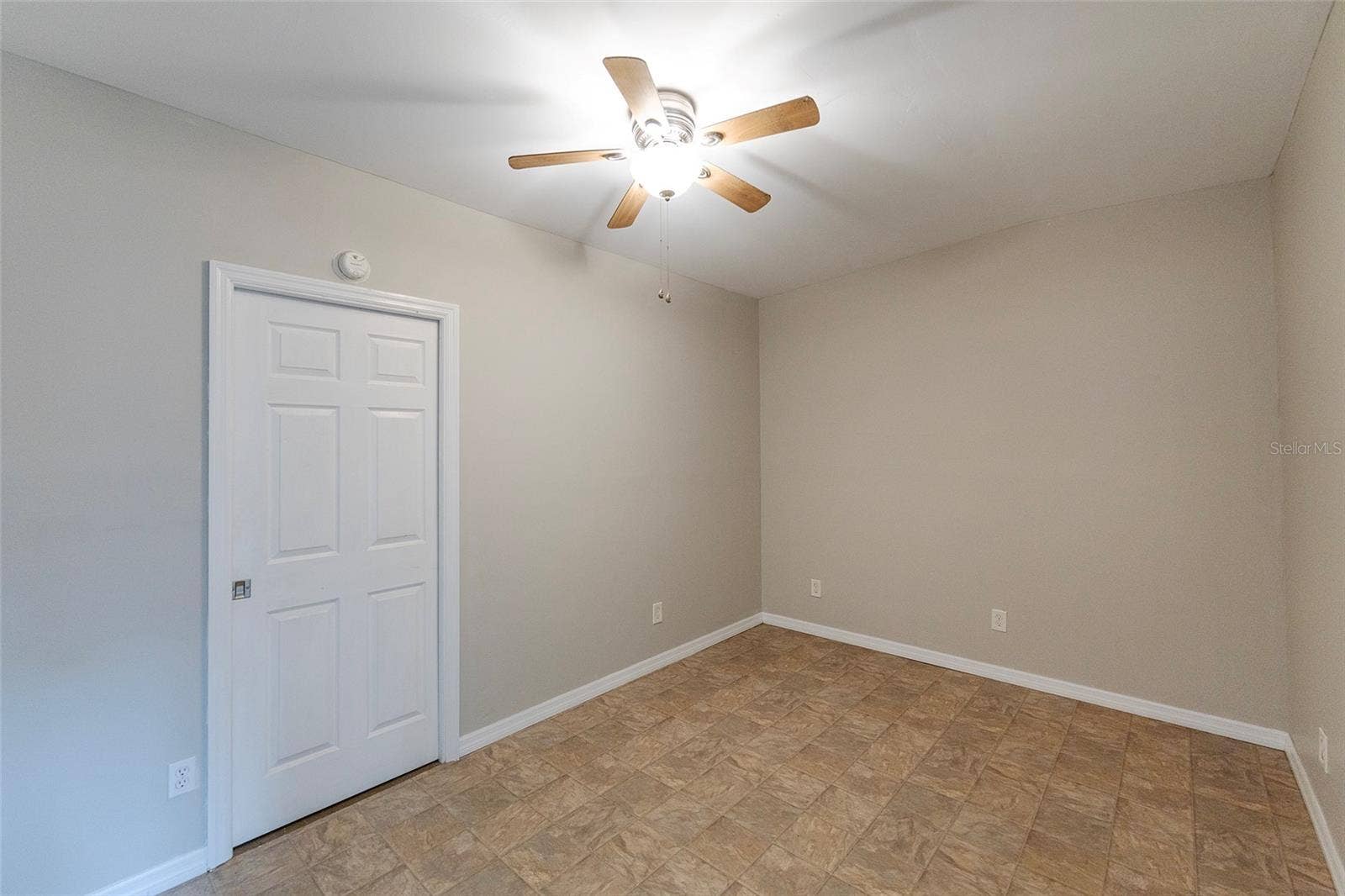 3105 LA PALOMA AVENUE, Daytona Beach, FL 32118 3105 LA PALOMA AVENUE, Daytona Beach, FL 32118