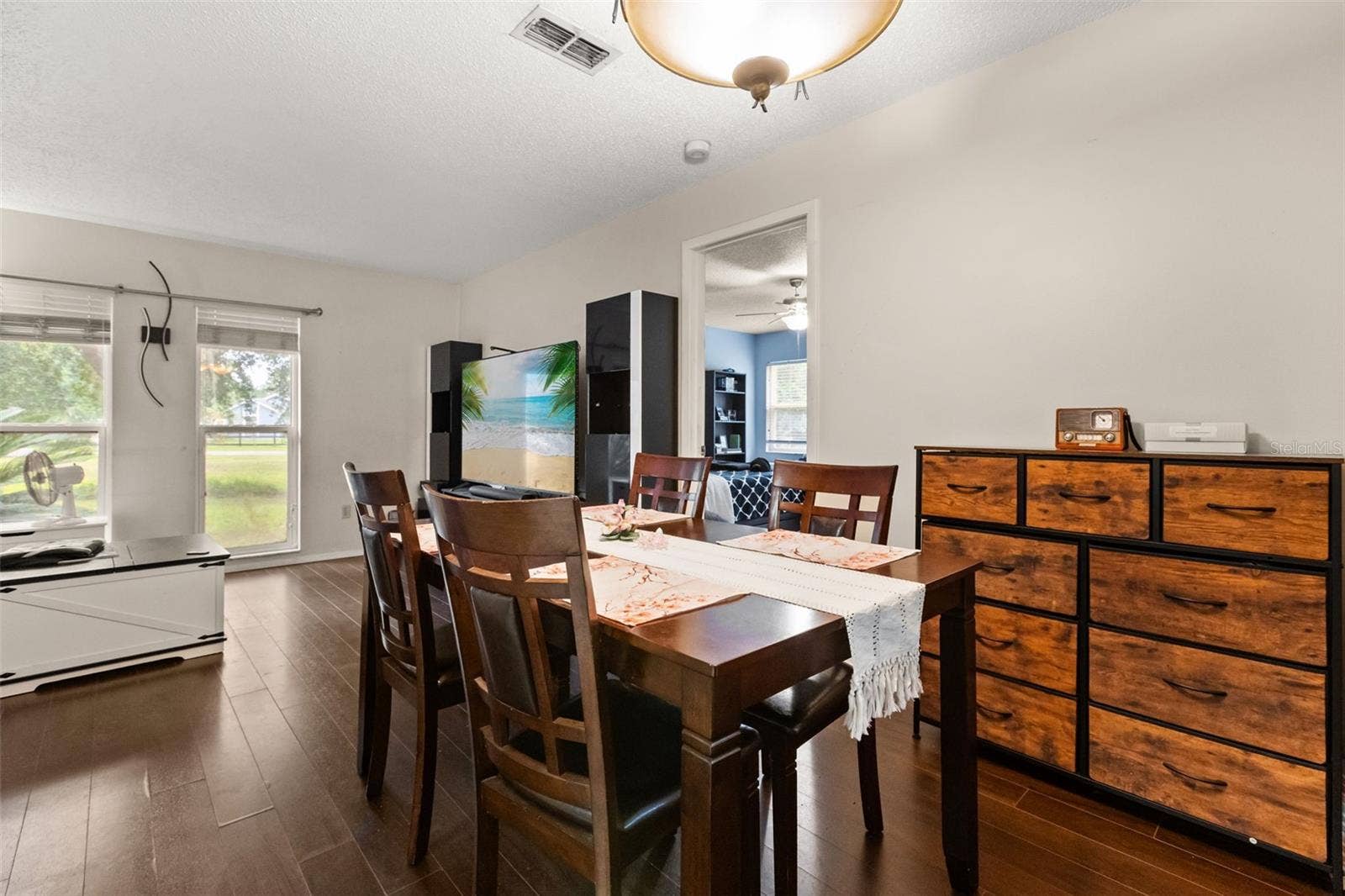Dining Room/Living Room