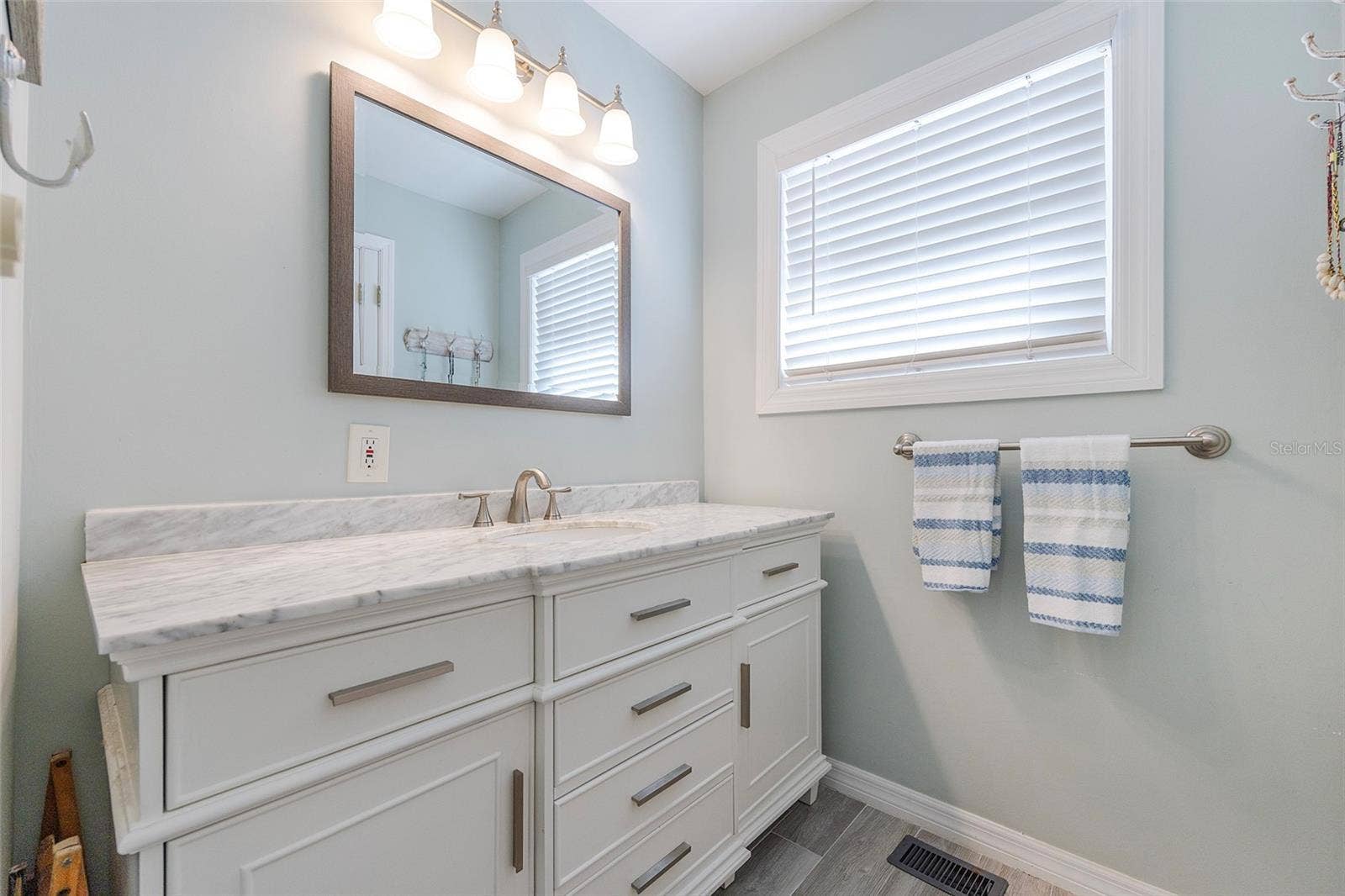 109 PARK AVENUE, Daytona Beach, FL 32118 109 PARK AVENUE, Daytona Beach, FL 32118