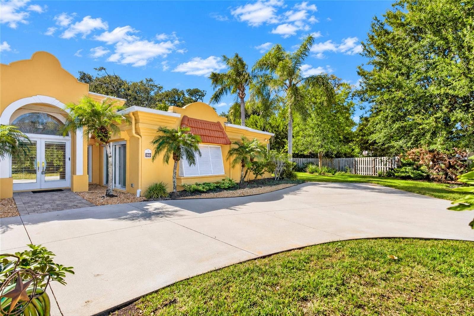 30 BOSARVEY CIRCLE, Ormond Beach, FL 32176 30 BOSARVEY CIRCLE, Ormond Beach, FL 32176