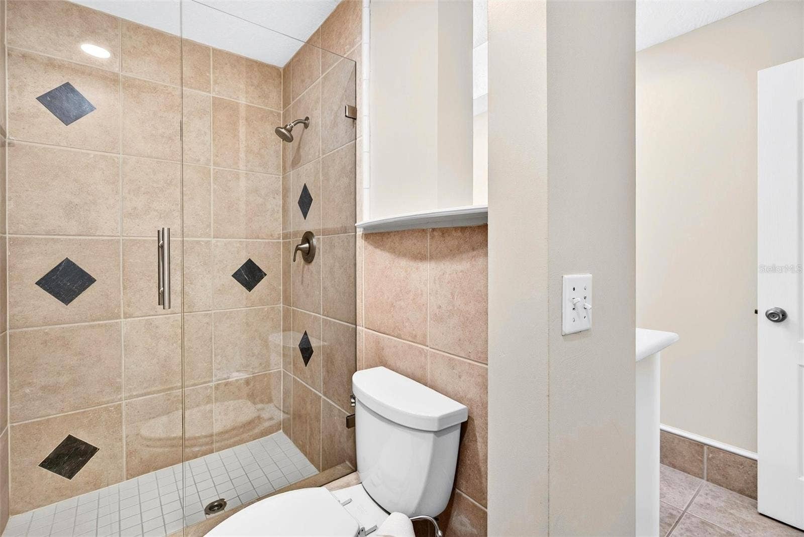 30 BOSARVEY CIRCLE, Ormond Beach, FL 32176 30 BOSARVEY CIRCLE, Ormond Beach, FL 32176