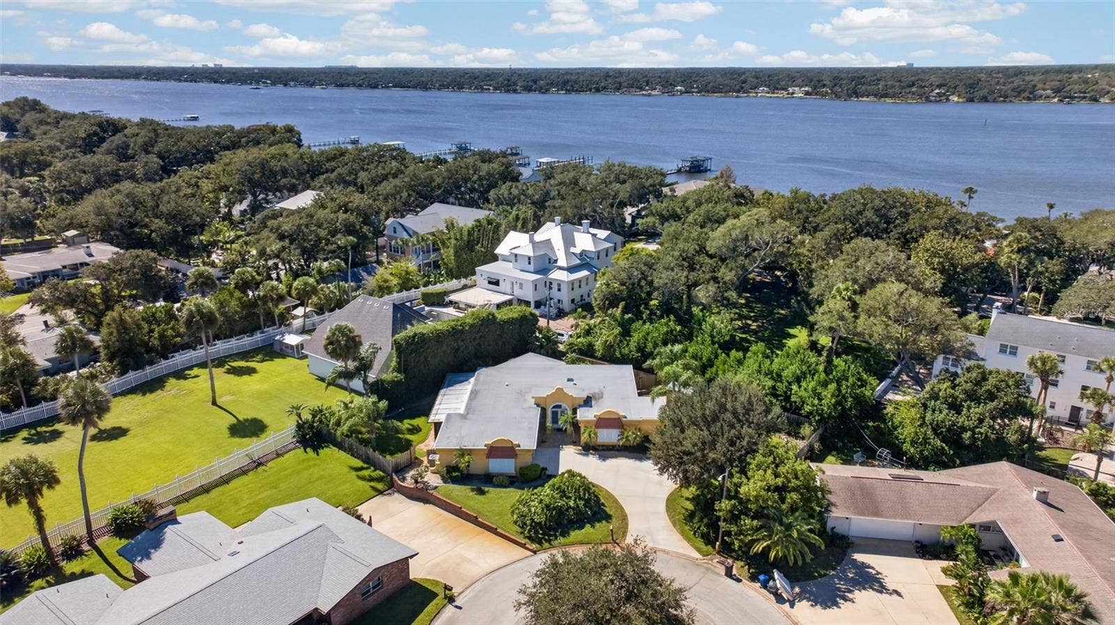 30 BOSARVEY CIRCLE, Ormond Beach, FL 32176 30 BOSARVEY CIRCLE, Ormond Beach, FL 32176