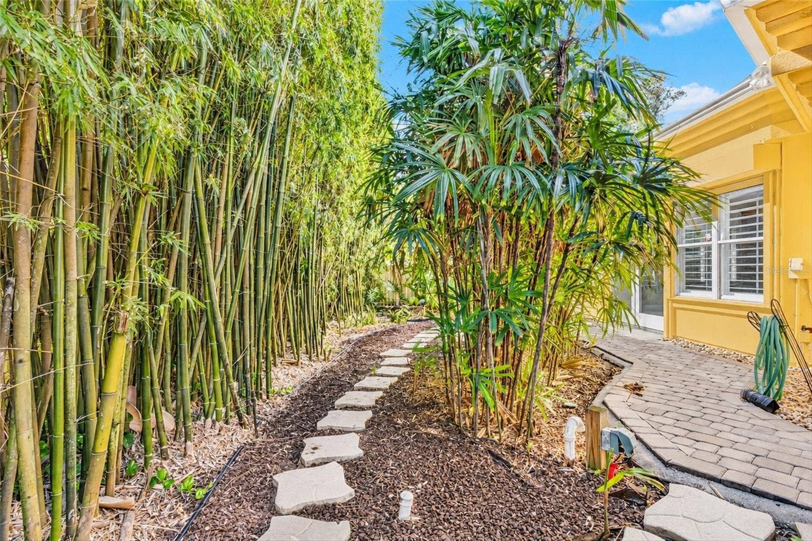 30 BOSARVEY CIRCLE, Ormond Beach, FL 32176 30 BOSARVEY CIRCLE, Ormond Beach, FL 32176