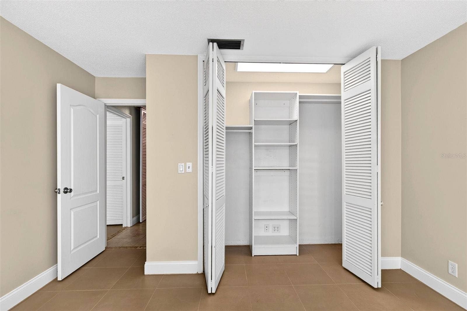 30 BOSARVEY CIRCLE, Ormond Beach, FL 32176 30 BOSARVEY CIRCLE, Ormond Beach, FL 32176