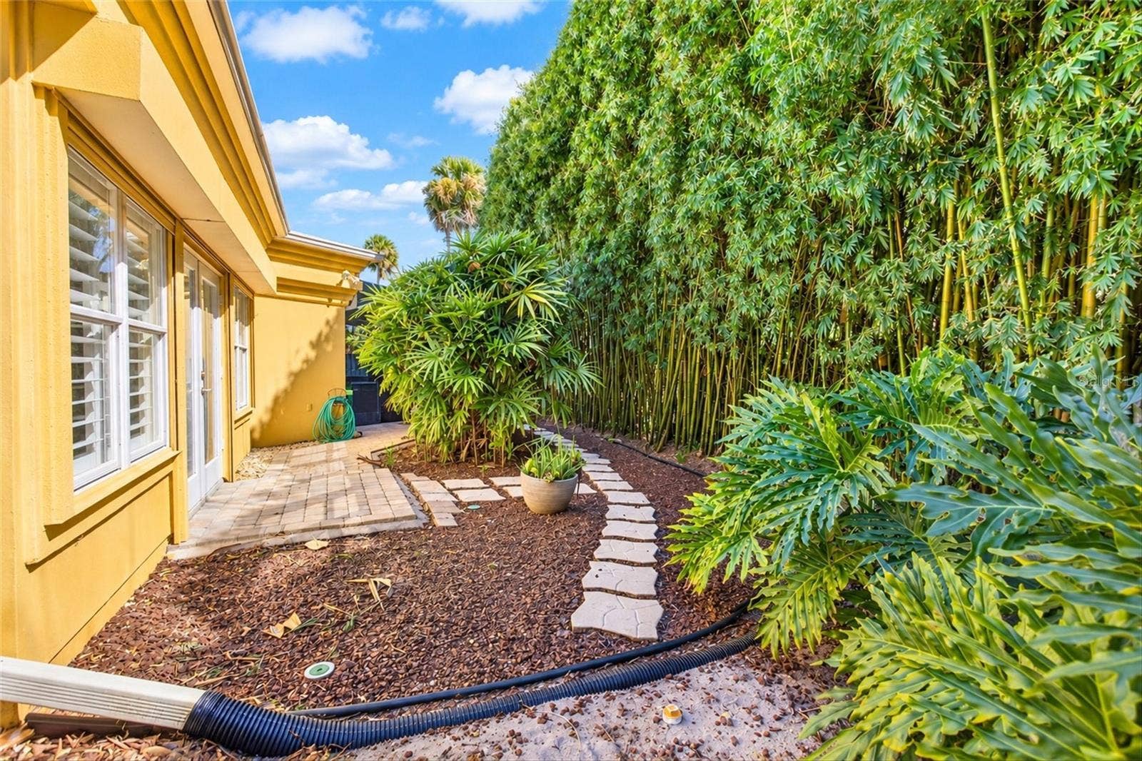 30 BOSARVEY CIRCLE, Ormond Beach, FL 32176 30 BOSARVEY CIRCLE, Ormond Beach, FL 32176