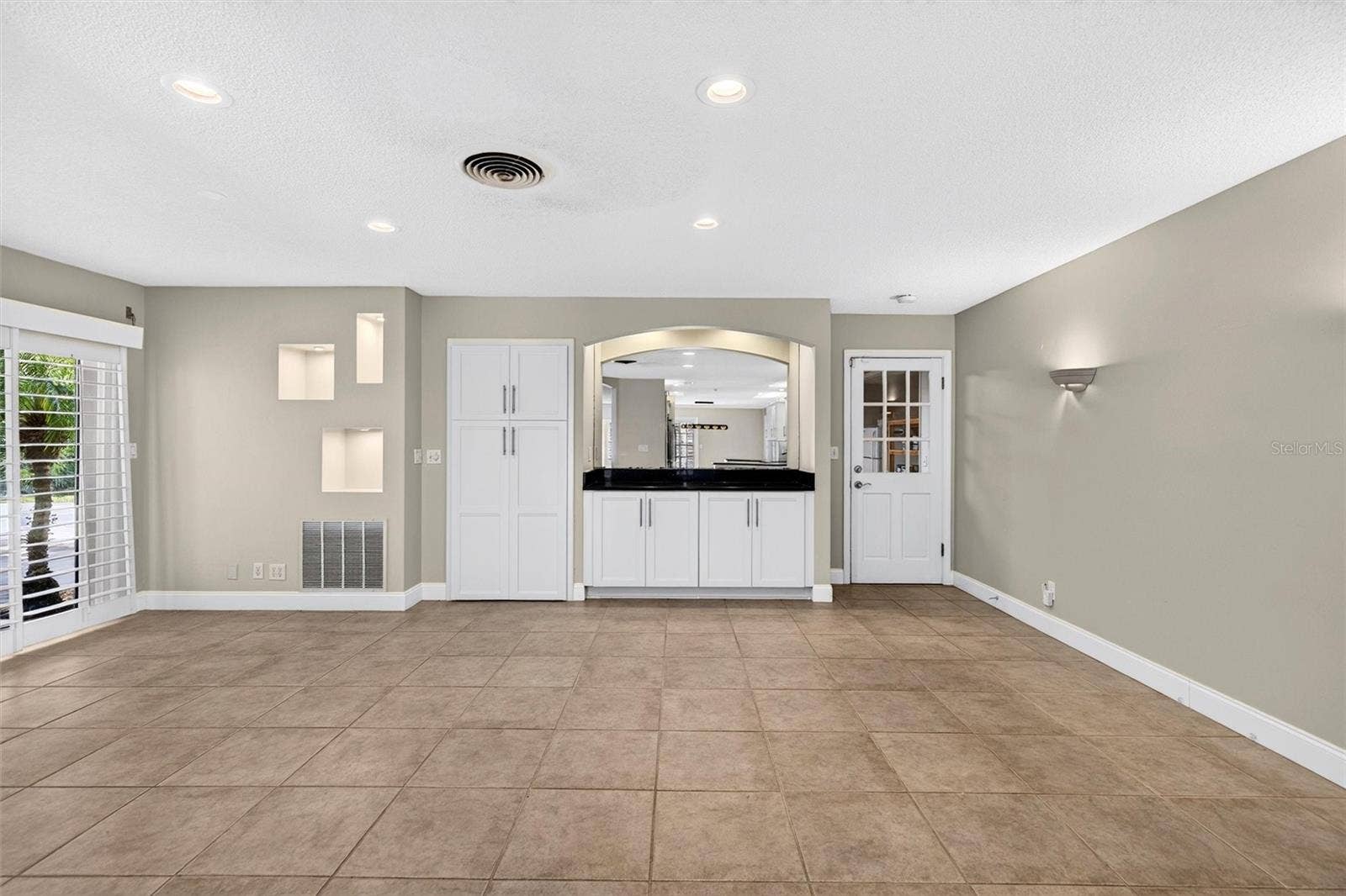 30 BOSARVEY CIRCLE, Ormond Beach, FL 32176 30 BOSARVEY CIRCLE, Ormond Beach, FL 32176