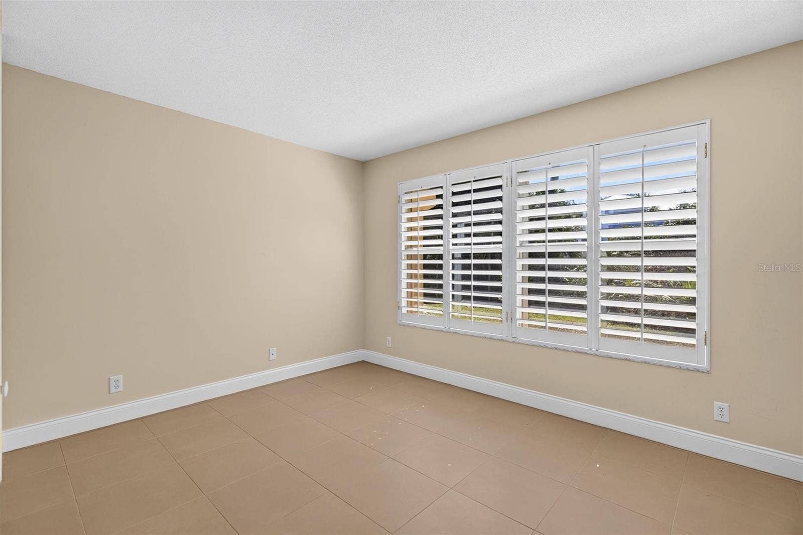 30 BOSARVEY CIRCLE, Ormond Beach, FL 32176 30 BOSARVEY CIRCLE, Ormond Beach, FL 32176