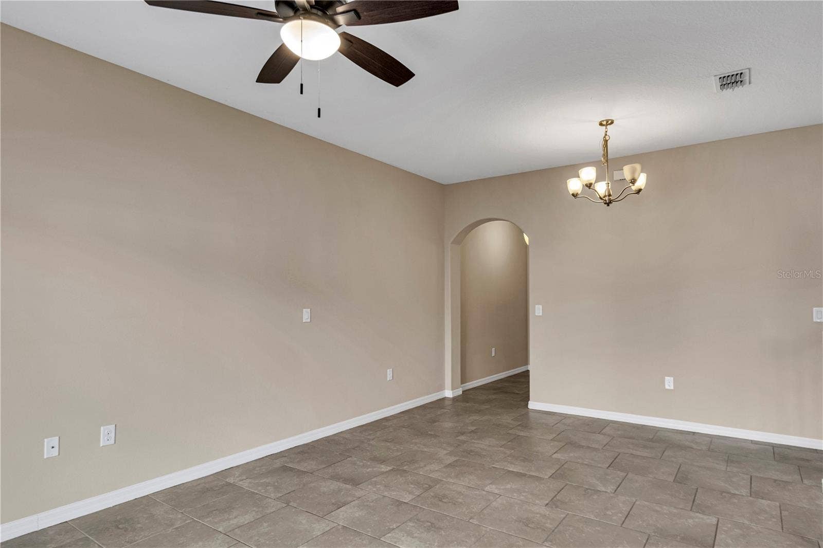 106 CARMICHAEL WAY, Daytona Beach, FL 32124