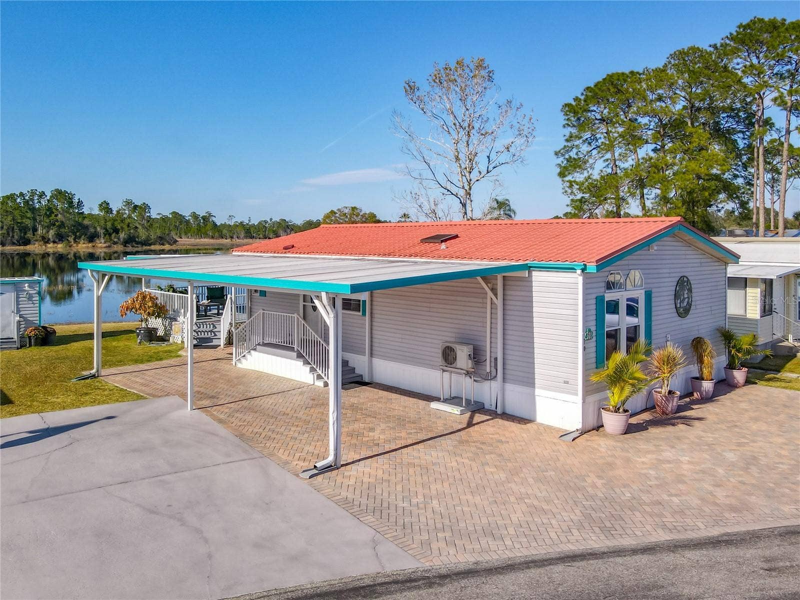70 EAGLE POINT S, Osteen, FL 32764 70 EAGLE POINT S, Osteen, FL 32764