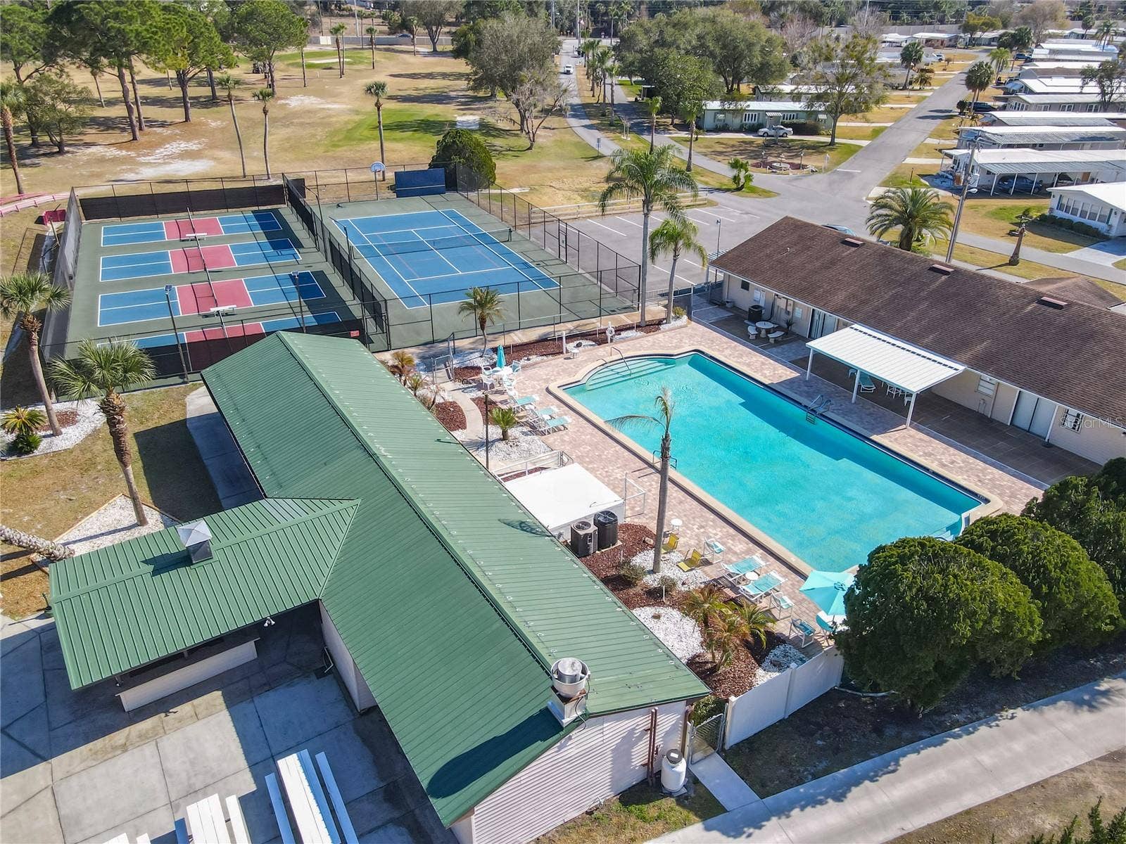 70 EAGLE POINT S, Osteen, FL 32764 70 EAGLE POINT S, Osteen, FL 32764