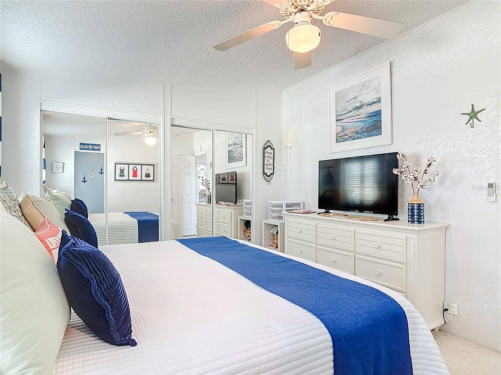 70 EAGLE POINT S, Osteen, FL 32764 70 EAGLE POINT S, Osteen, FL 32764