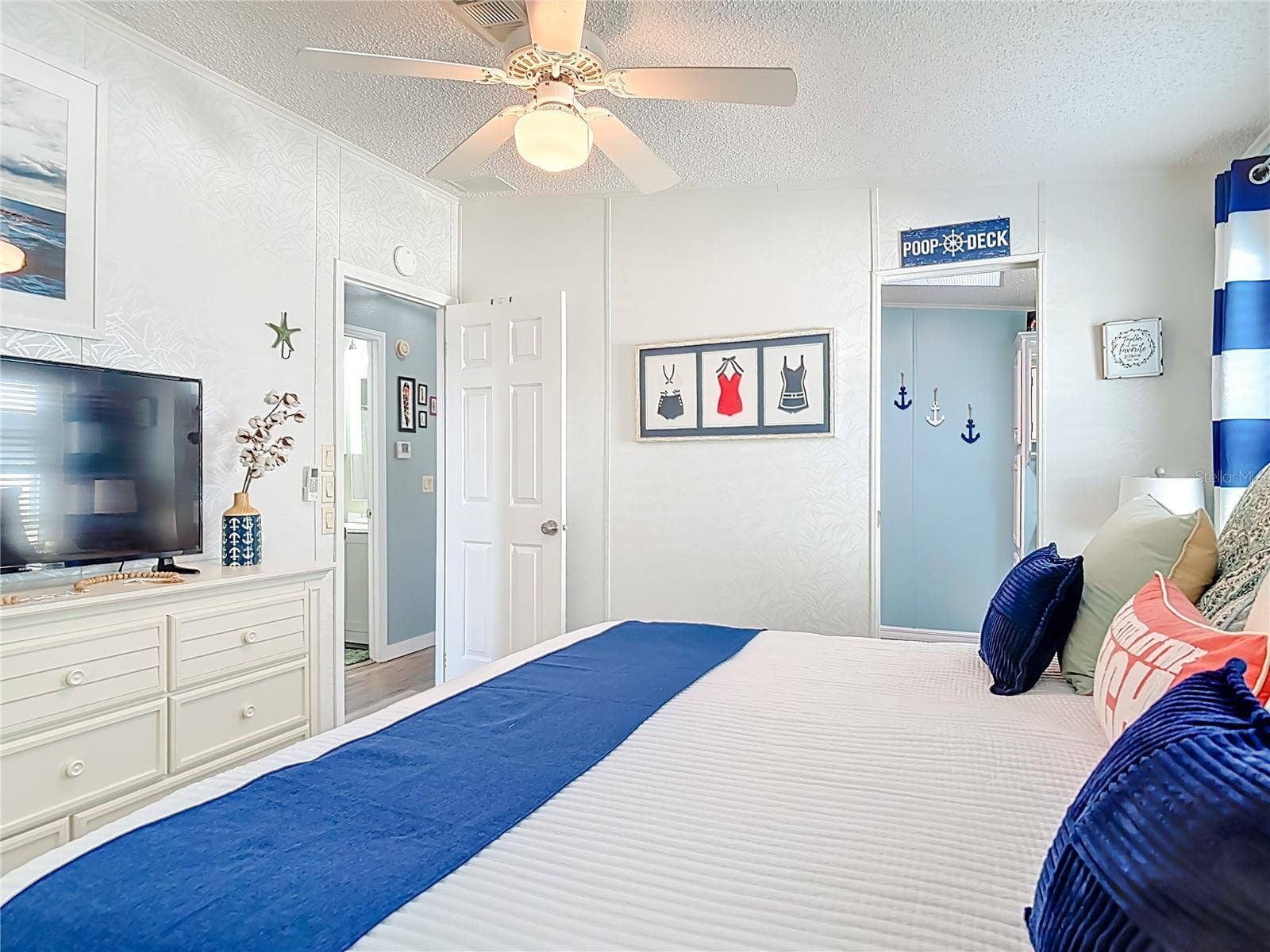 70 EAGLE POINT S, Osteen, FL 32764 70 EAGLE POINT S, Osteen, FL 32764
