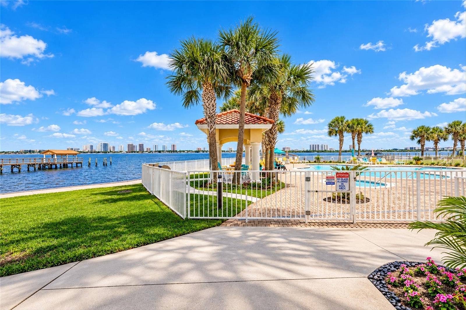 2801 S RIDGEWOOD AVENUE, #608, South Daytona, FL 32119 2801 S RIDGEWOOD AVENUE, #608, South Daytona, FL 32119