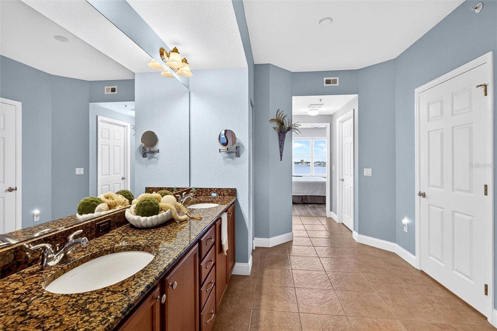 2801 S RIDGEWOOD AVENUE, #608, South Daytona, FL 32119 2801 S RIDGEWOOD AVENUE, #608, South Daytona, FL 32119