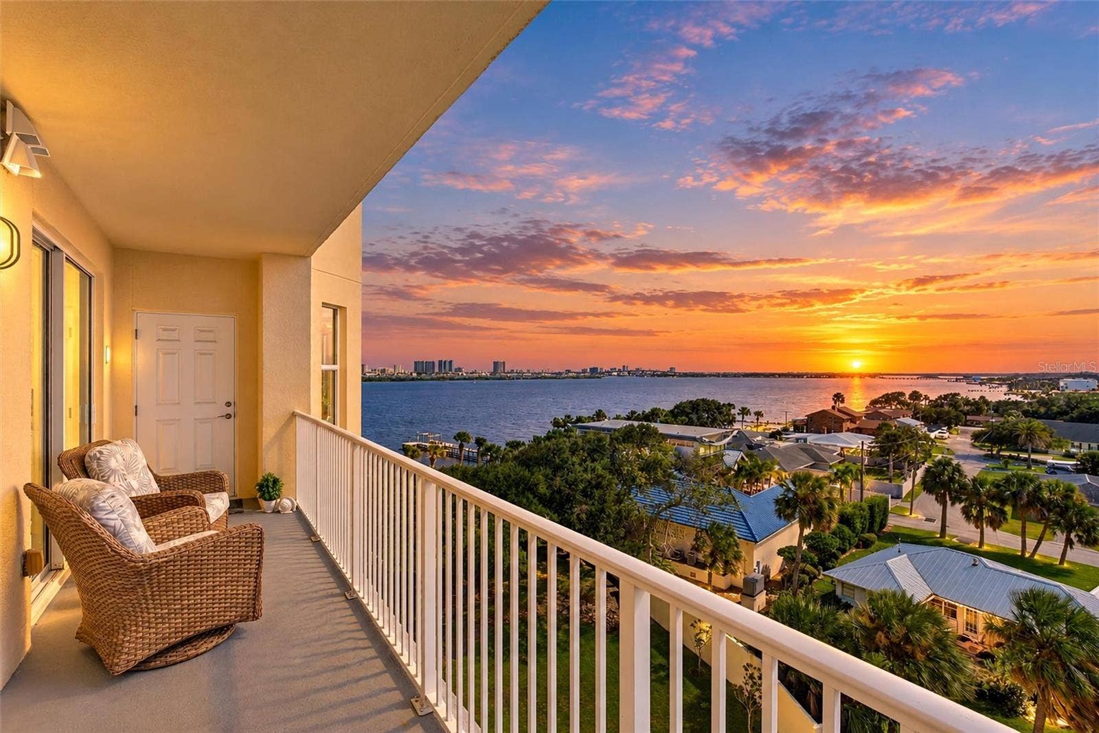 2801 S RIDGEWOOD AVENUE, #608, South Daytona, FL 32119 2801 S RIDGEWOOD AVENUE, #608, South Daytona, FL 32119
