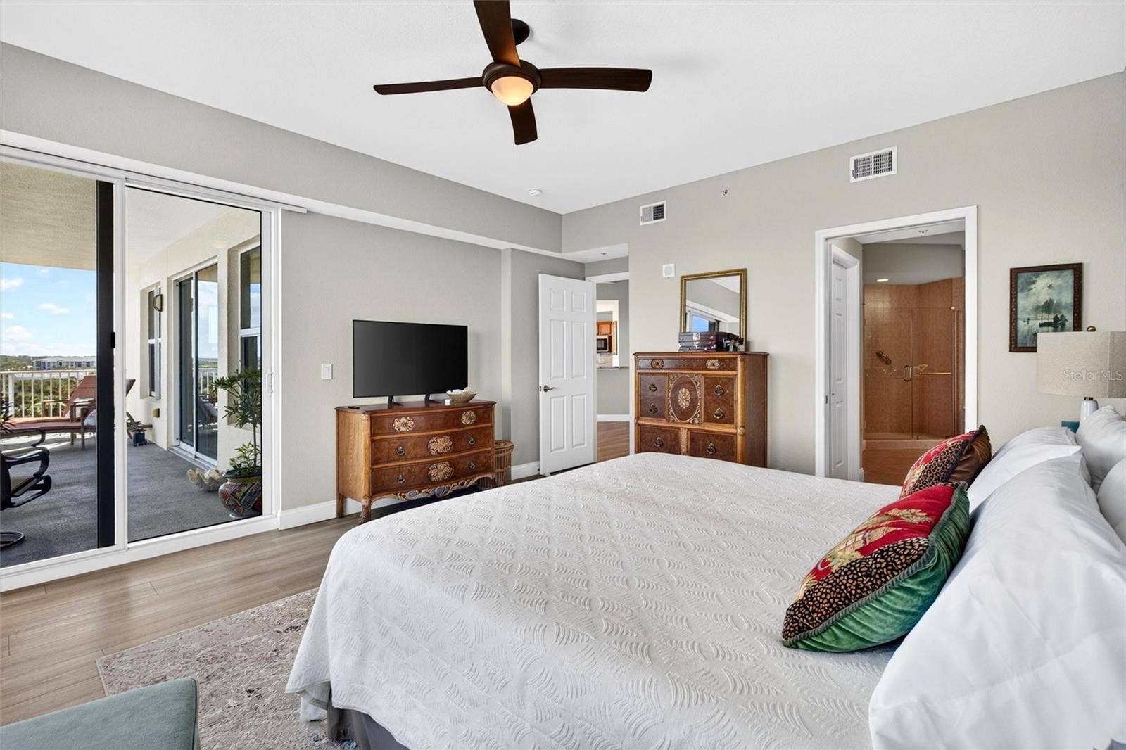 2801 S RIDGEWOOD AVENUE, #608, South Daytona, FL 32119 2801 S RIDGEWOOD AVENUE, #608, South Daytona, FL 32119