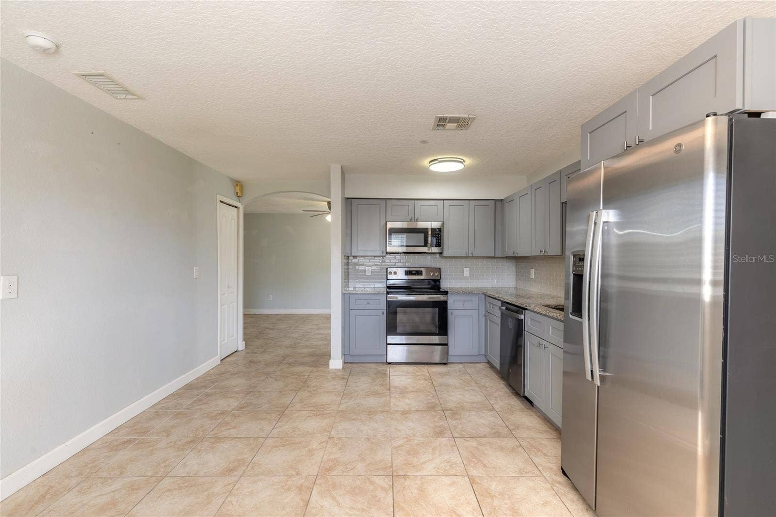 228 E HOLLY DRIVE, Orange City, FL 32763 228 E HOLLY DRIVE, Orange City, FL 32763