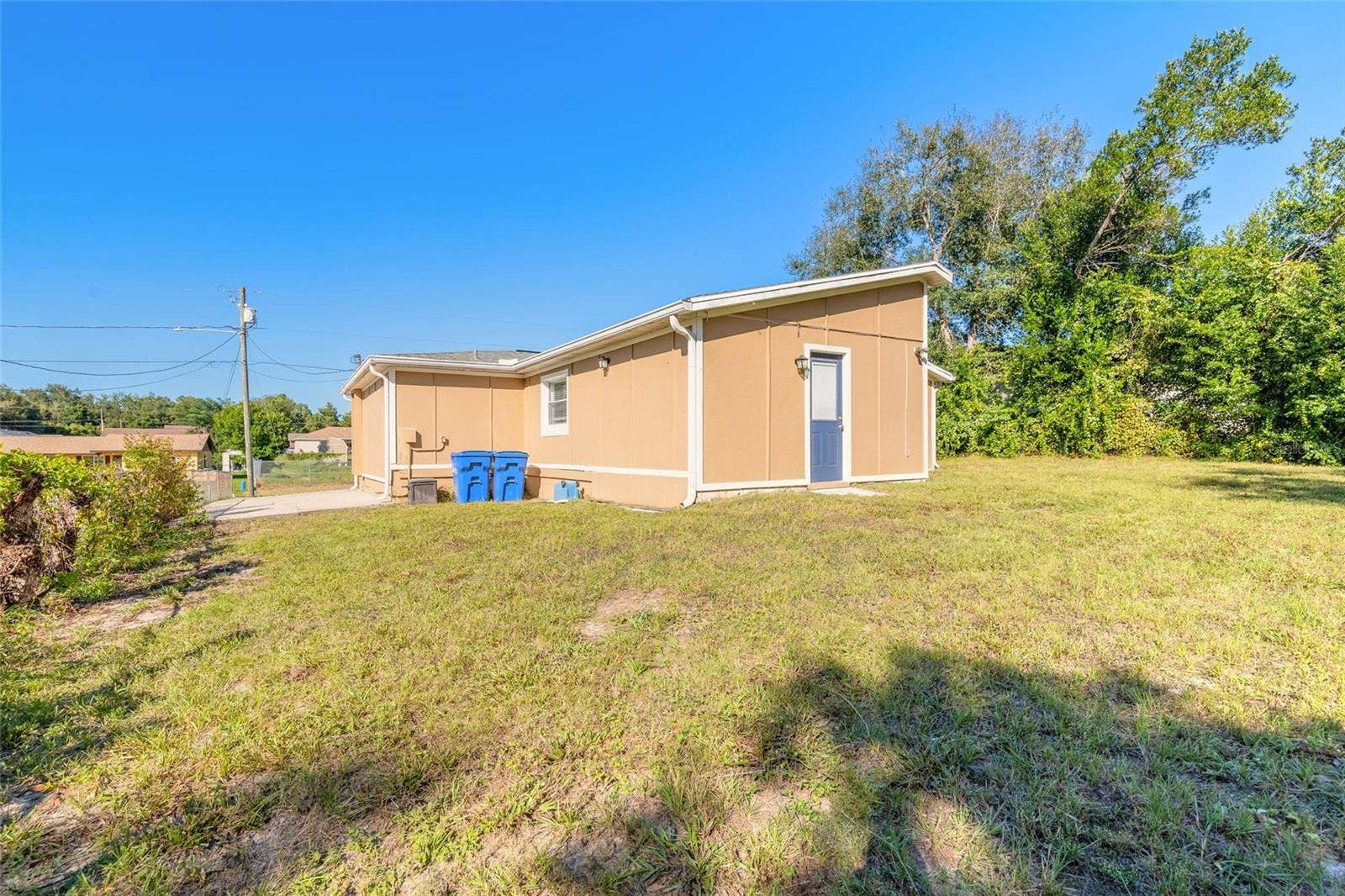 228 E HOLLY DRIVE, Orange City, FL 32763 228 E HOLLY DRIVE, Orange City, FL 32763